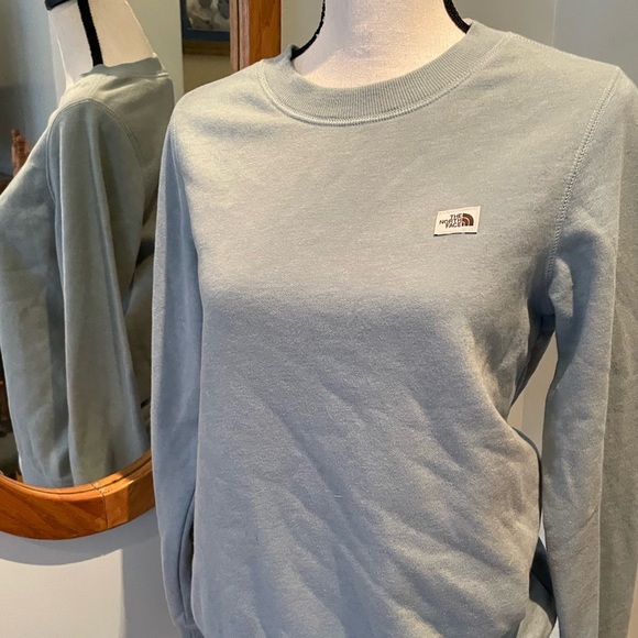The North Face Crew Neck Sweatshirt Women’s Small Petite, Light Blue Green - Picture 7 of 8
